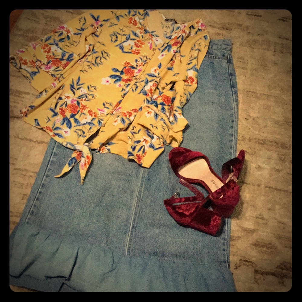 GAP Light Blue Denim Skirt with Added  Ruffle Hem